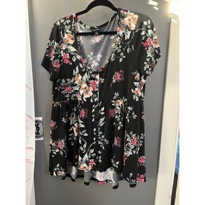 Torrid size 0 black floral babydoll blouse shirt
